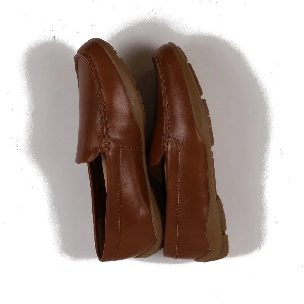 Kenneth Cole Reaction Jason Venetian Loafer Cognac Brown Kids Size 1 NWT